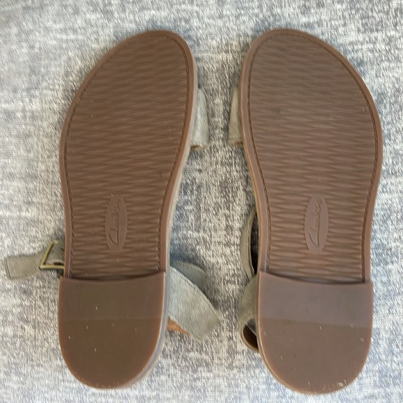 NWOT Clarks Corsio Amelia Artesan, Grey suede Ankle Strap Sandal, Women’s Size 7 - Picture 5 of 6